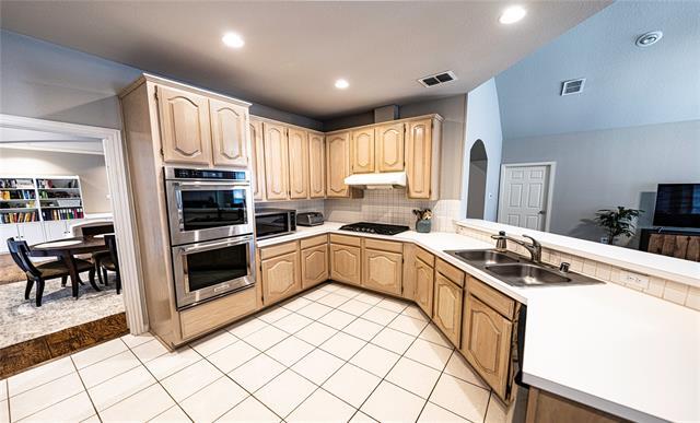Building Photo - 3792 Waterside Ct