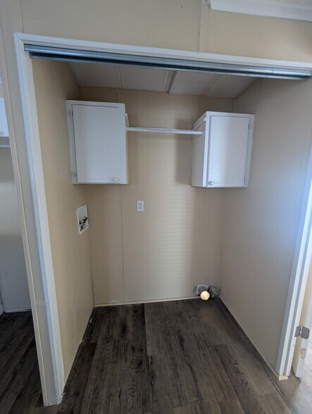 Building Photo - 3276 Mt Tabor Rd