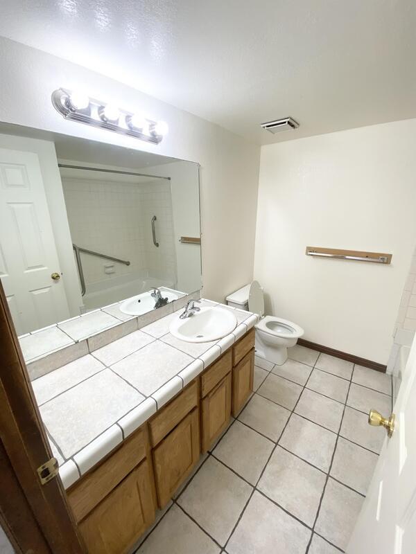 Building Photo - 648 N 1050 W