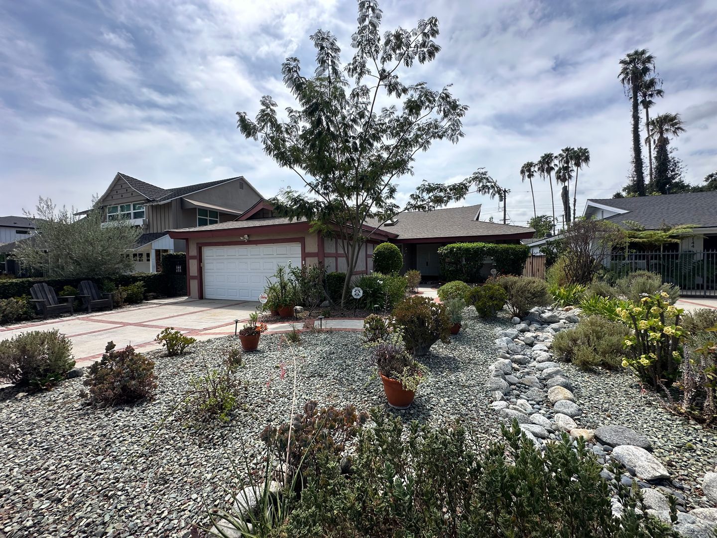 Building Photo - Rare Sherman Oaks Lease | 4beds + 3baths + Large Office in a tree lined street with a large yard,...