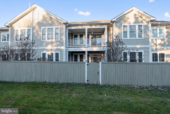 Building Photo - 44063 Vaira Terrace