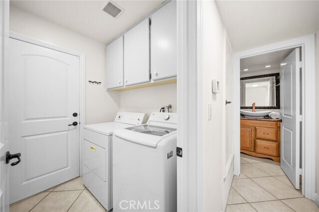 Building Photo - 731 Langer Dr