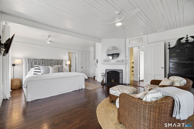 Building Photo - 28 Fenwick Ave