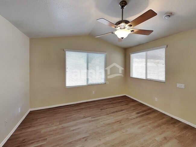 Building Photo - 3002 N 130th Ave