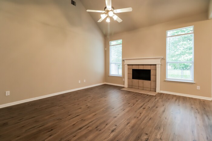 Building Photo - 16615 N Quadrant Ct