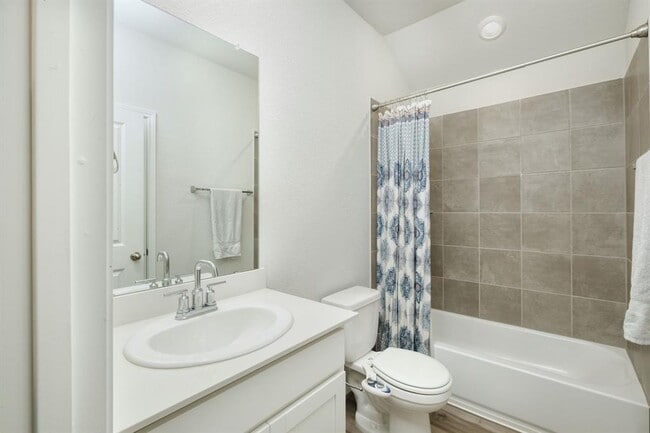 Building Photo - 1006 Otello Wy