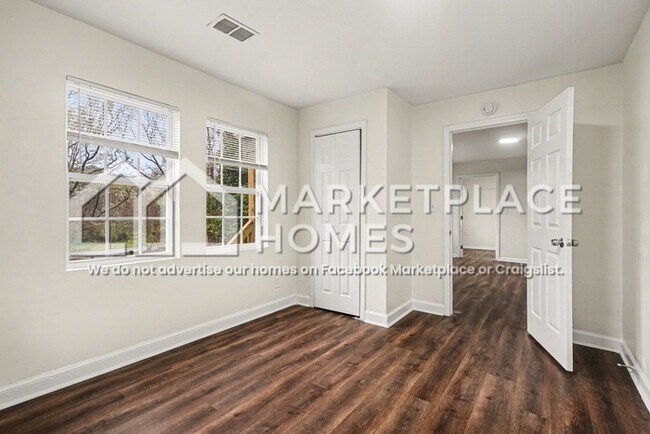 Building Photo - 5799 Redan Rd