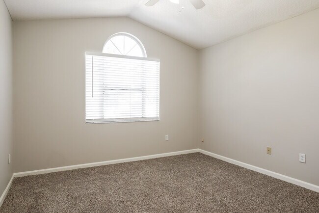 Building Photo - 3029 Hickory Glen Dr