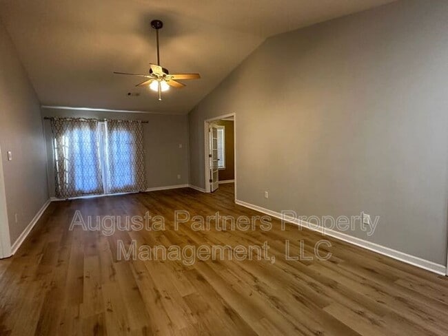 Building Photo - 5243 Aruba Cir