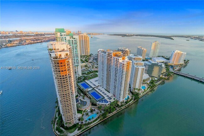 Building Photo - 465 Brickell Ave