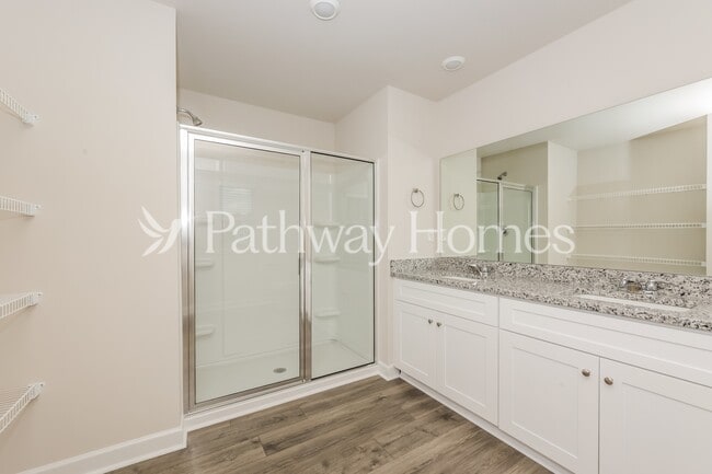 Building Photo - 3510 Quintana Dr