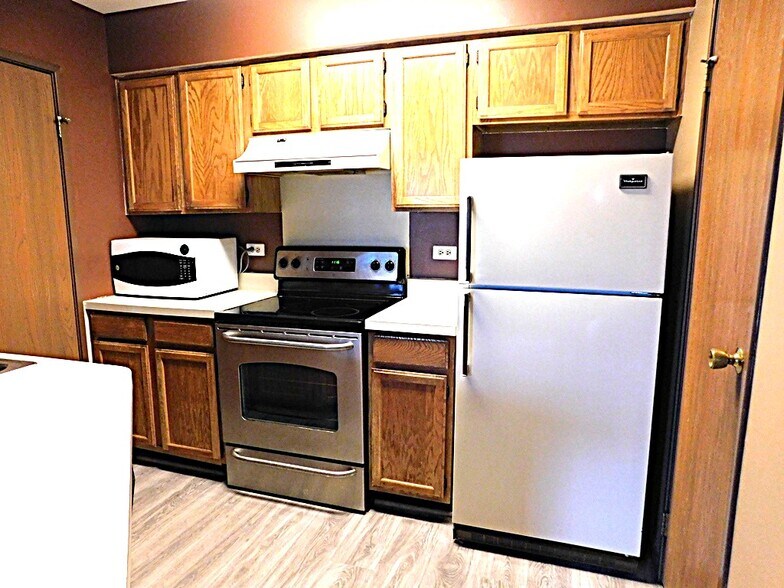 Building Photo - 1317 E Wyndham Cir