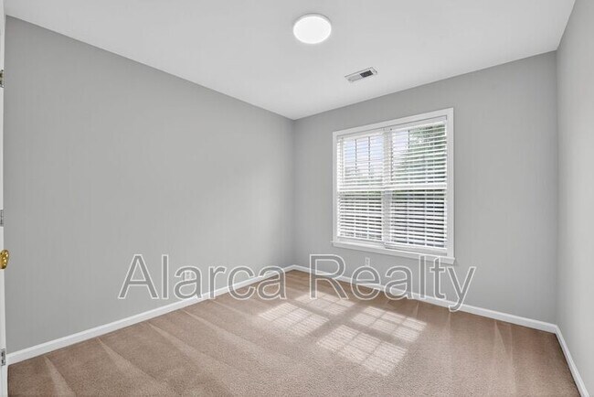 Building Photo - 9205 Mitchell Glen Dr