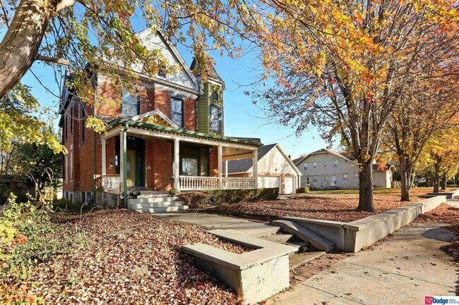 Building Photo - 2210 Wirt St