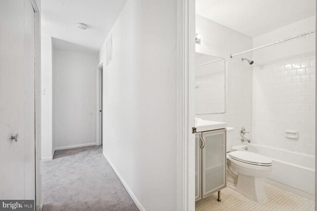 Building Photo - 9909 Hemlock Woods Ln