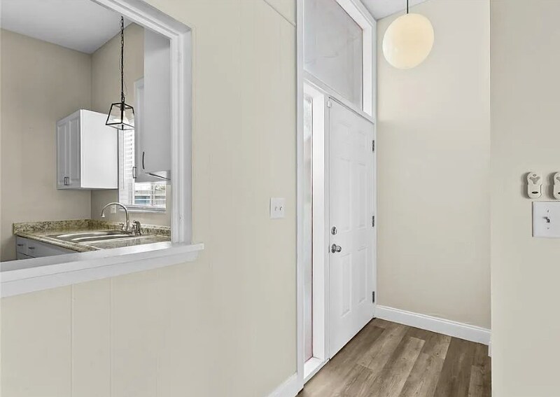 Building Photo - 5720 Gallatin Ln