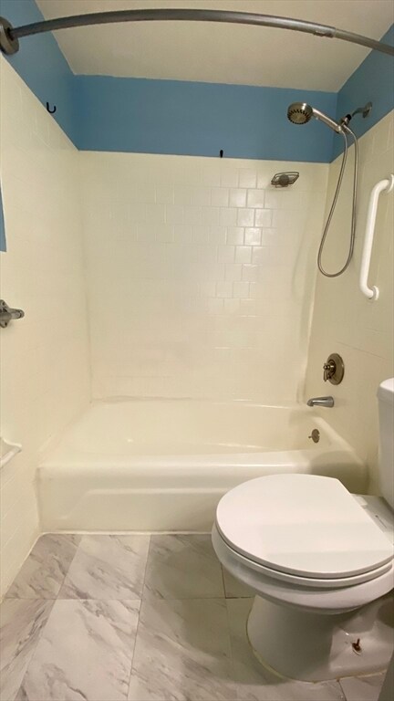 Building Photo - 72 Mudge St