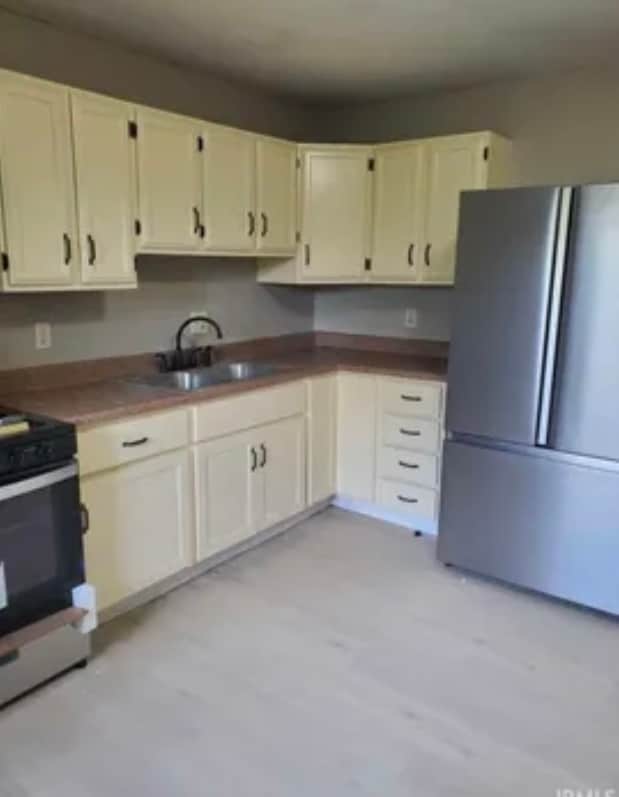 Building Photo - Where Comfort Meets Value