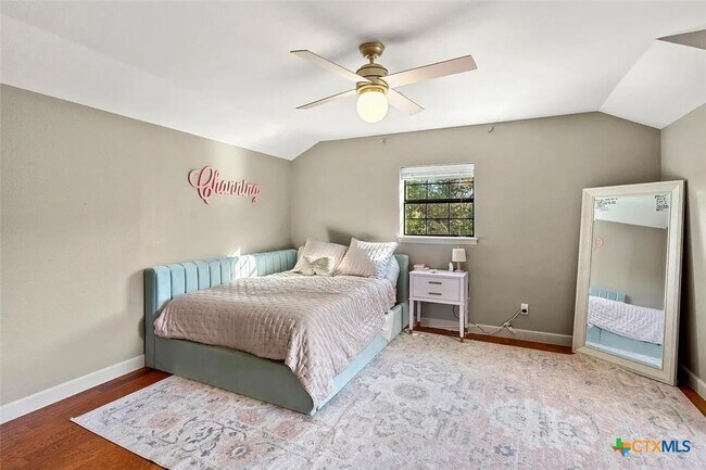 Building Photo - 301 Medlin Creek Loop