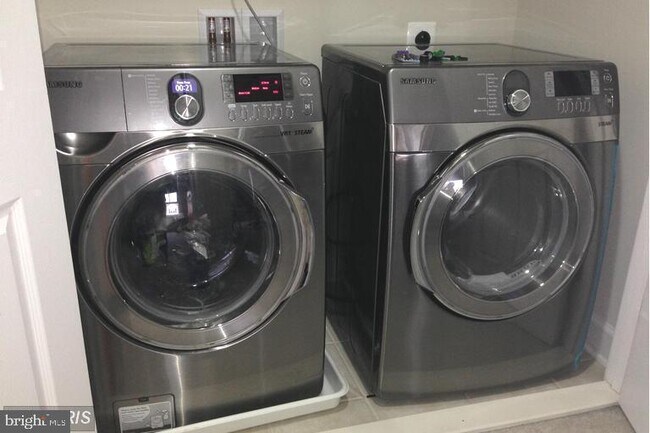 Building Photo - 22269 Mayburgh Terrace