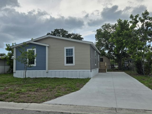 Primary Photo - 1219 51st Ave E