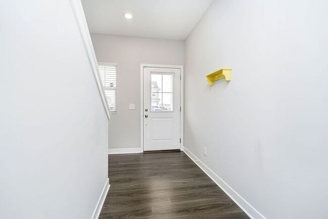 Building Photo - The Perfect Home, Meeting All Your Needs!