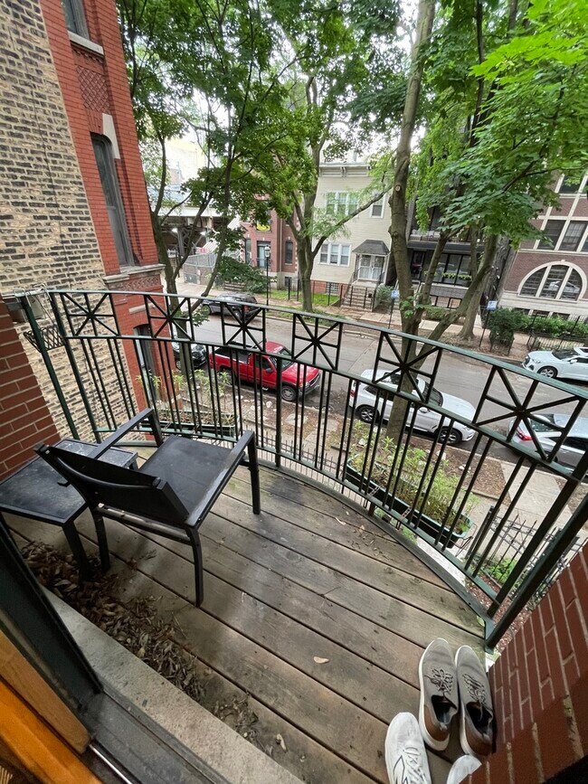 Building Photo - 1528 N Hudson Ave