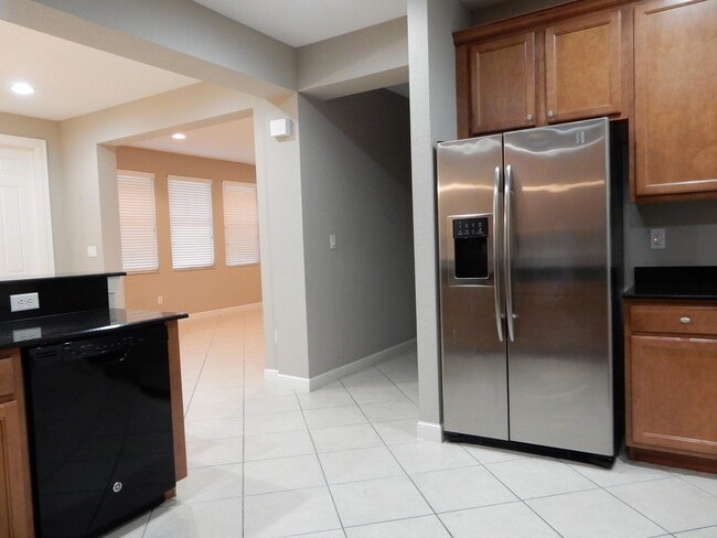 Building Photo - 661 Corte Madera Ln