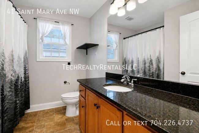Building Photo - 41 St Mary Ave NW
