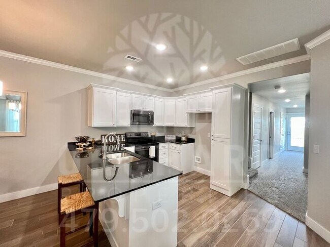 Building Photo - Haven | Endura Park- New Duplexes in Siloa...