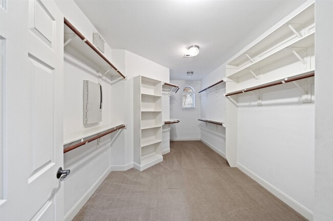 Building Photo - 15619 Stone Gables Ln