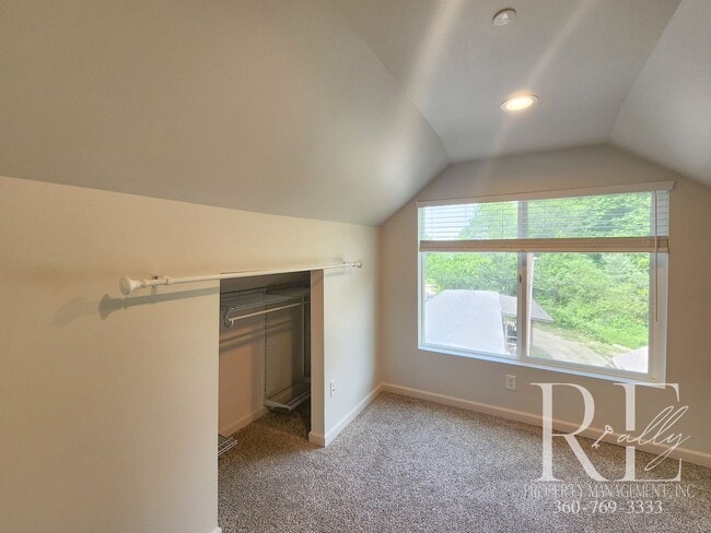 Building Photo - Fully Remodeled: 5 min Walk to Annapolis F...