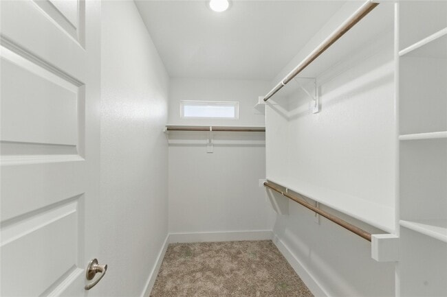 Building Photo - 2617 Tanager St