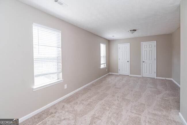 Building Photo - 5768 Pecan Grove