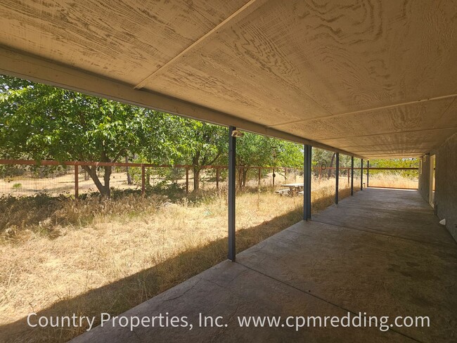 Building Photo - Remodeled Spacious House with Shop on 5 Ac...