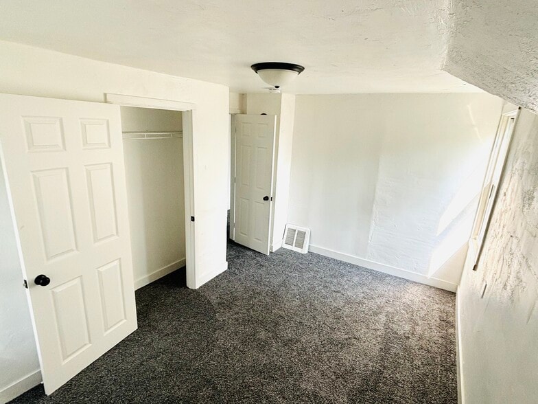 Building Photo - 1170 Stoughton Ave