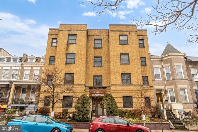 Building Photo - 3534 10th St NW