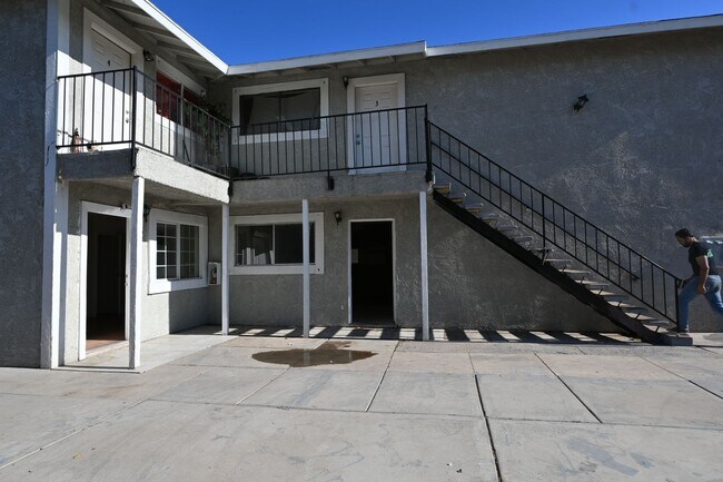Building Photo - 1512 Cobb Ln