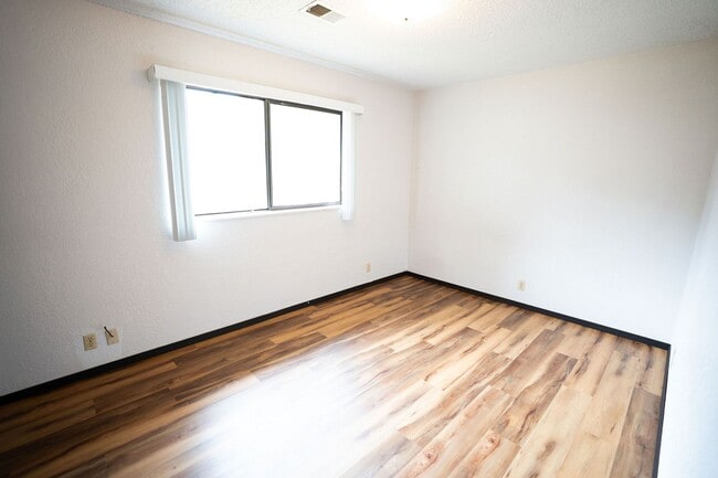 Building Photo - Single Level Home in McKinelyville