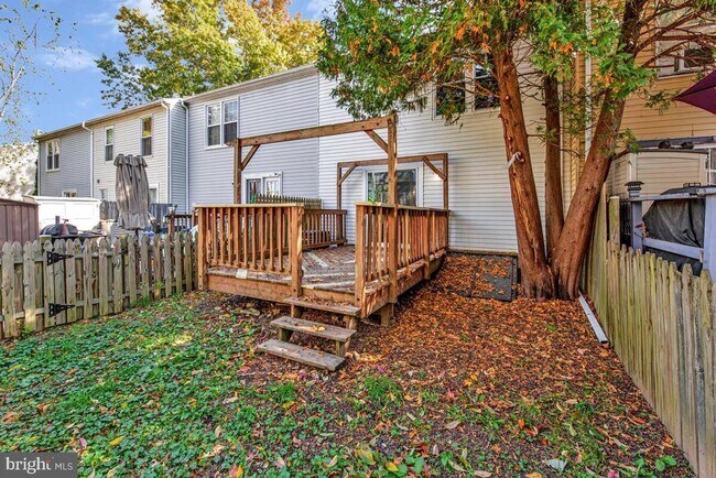 Building Photo - 22 Craftsman Ct