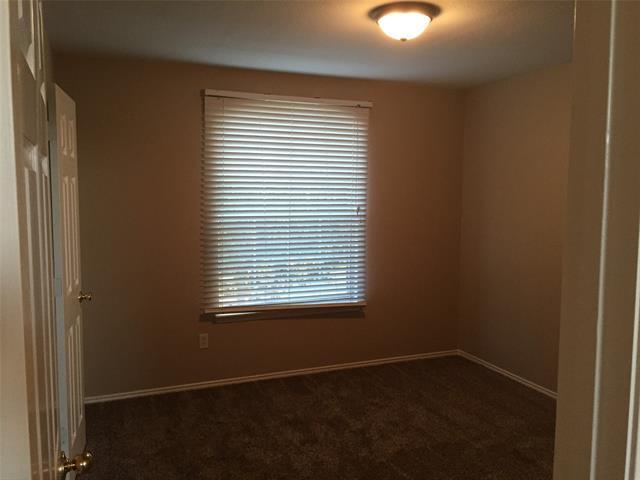 Building Photo - 3600 Lombardy Dr