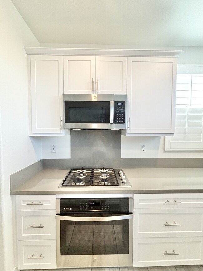 Building Photo - 4 Bedrooms in University Park Available For Rent in January 2026