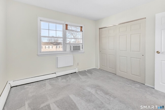 Building Photo - 100 Silliman St