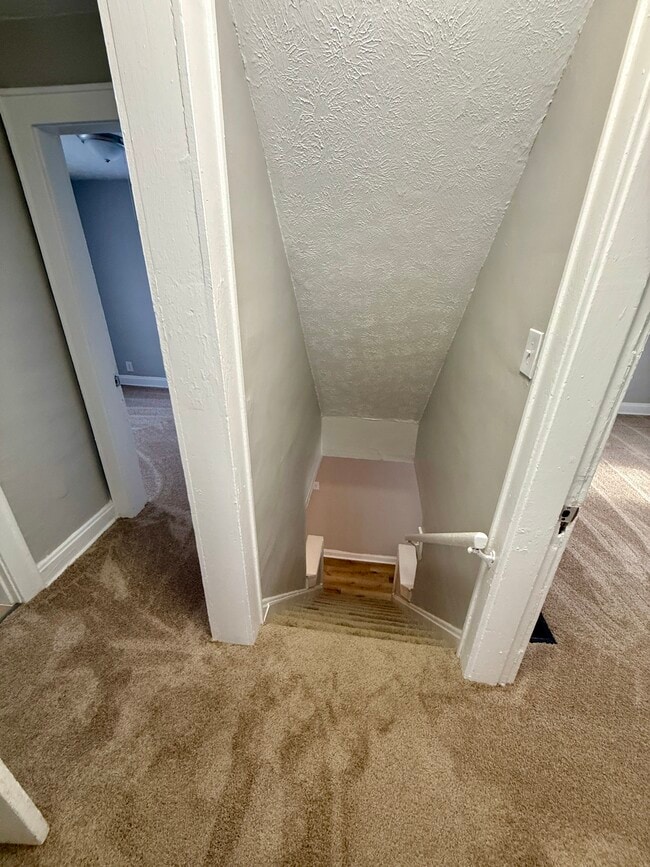 Building Photo - 745 S Wayne Ave