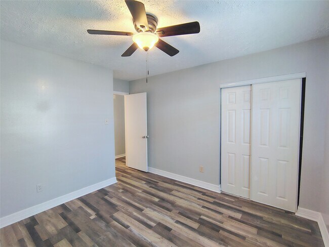 Building Photo - 4403 Waterfall Way