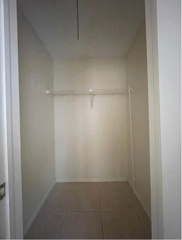 Building Photo - 1639 Barbarie Ln