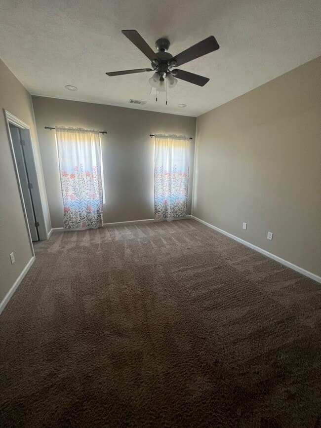 Building Photo - PRICE REDUCED! - 4 Bedroom/2 Bathroom  Home in Thomson, Georgia just off the Bypass - $100 credit...