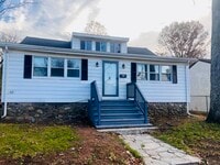 Building Photo - 121 Pond Lily Ave