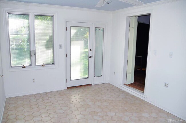 Sunroom 1 - 38 Volusia Ave