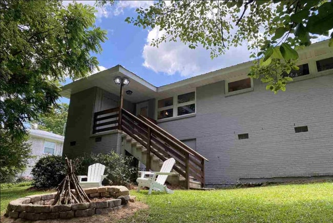 Building Photo - MOVE IN SPECIAL!! LIMITED TIME ONLY!! FIRST MONTHS FREE! $45 APPLICATION FEE SPECIAL!!